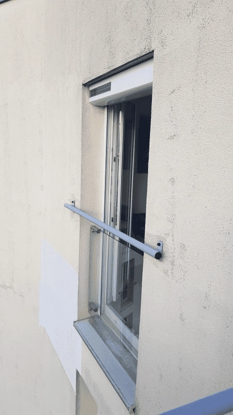 Abb.: id3-solarrollladen-fenster.webp